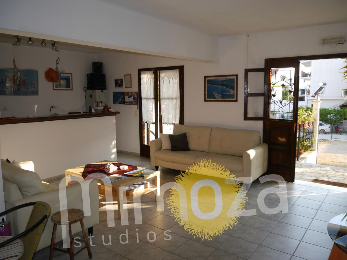 Mimoza Studios Skiathos-Stadt Exterior foto